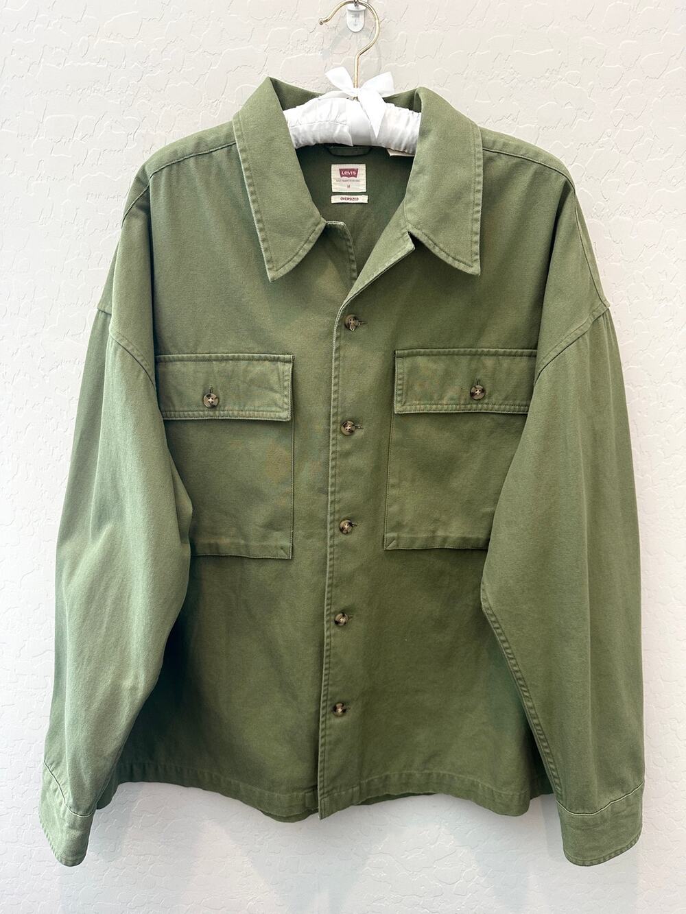 LEVI’S Men’s Medium Oversized Olive Green Utility Chore Shirt Jacket Shacket